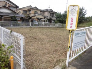 東京の不動産会社様より、草津市内にご所有される土地の草刈りのご依頼をいただきました。