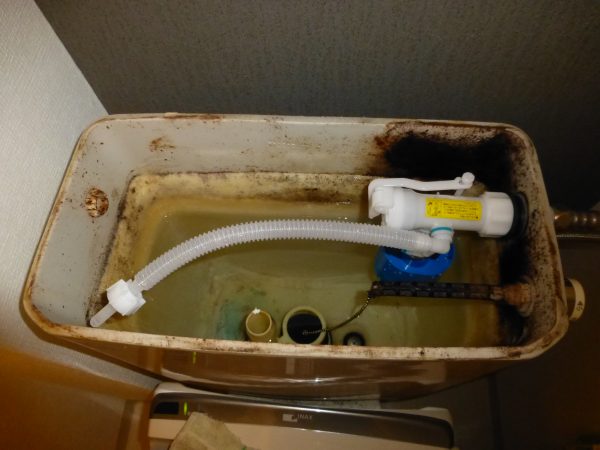 トイレ水漏れ修理（ボールタップ交換）のご依頼をいただきました。