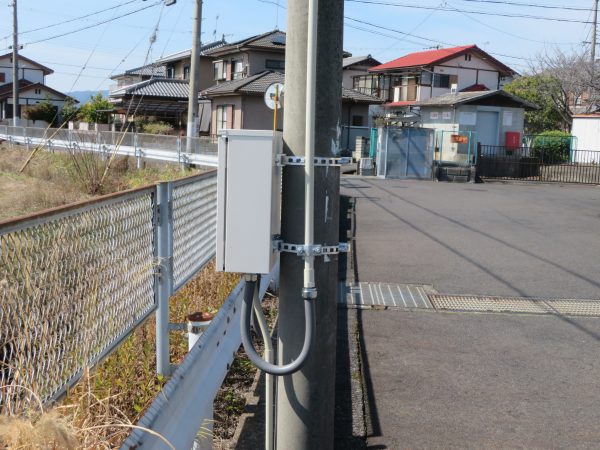 滋賀県草津市の自治会様より、防犯カメラ設置のご依頼をいただきました。