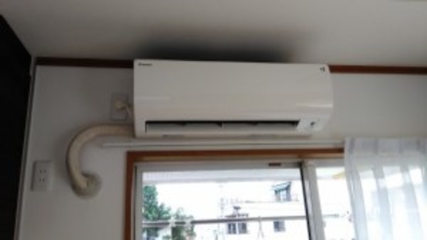 大津市のお客様からエアコンの移設のご依頼をいただきました。